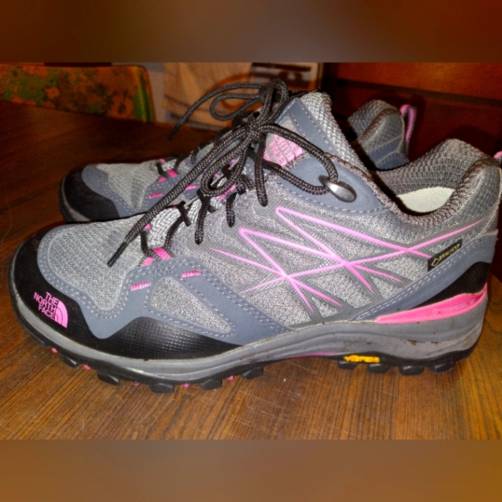 The North Face Hedgehog fastpack GTX hiking shoes Womens size 7.5